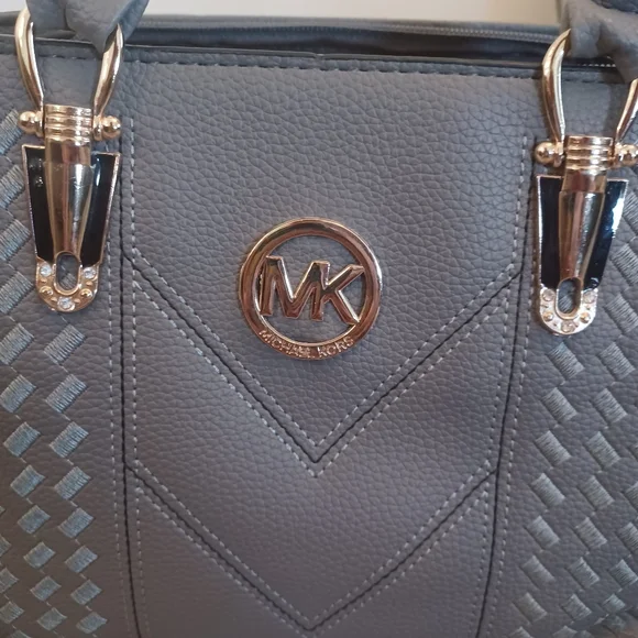 SOLD M - Gray Fashion Satchel Purse Handbag - Picture 4 of 11